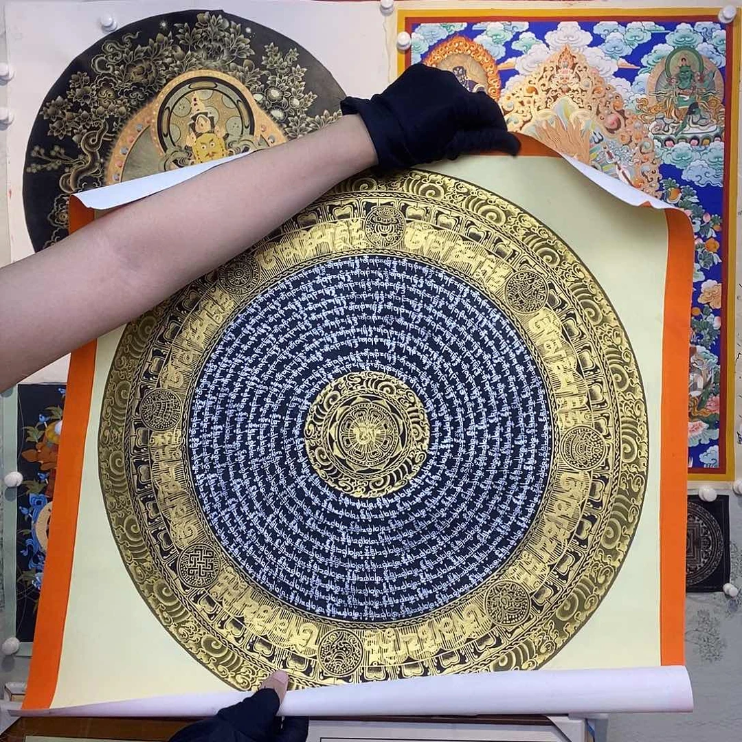 卷轴画纯手绘唐卡六字真言50厘米左右