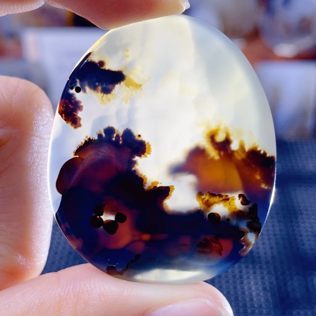 玛瑙/玉髓未镶嵌珠宝奇石