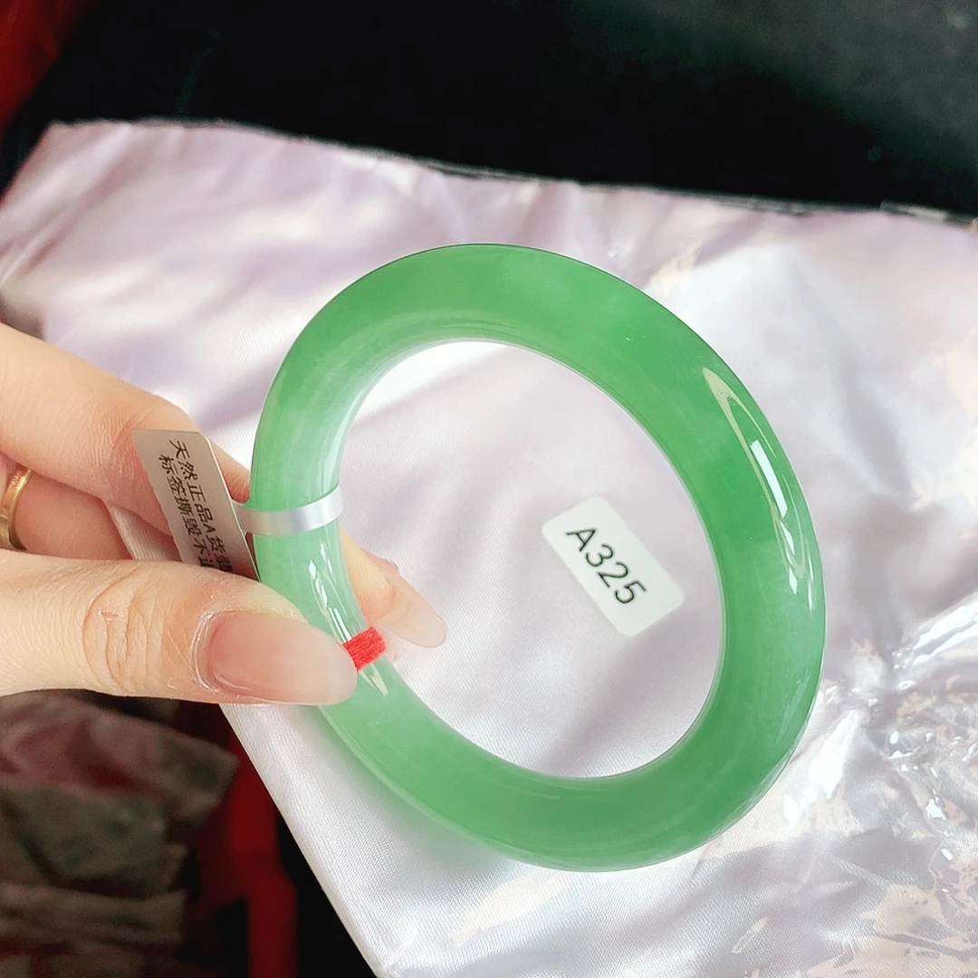 翡翠未镶嵌手镯缅甸天然a货翡翠手镯