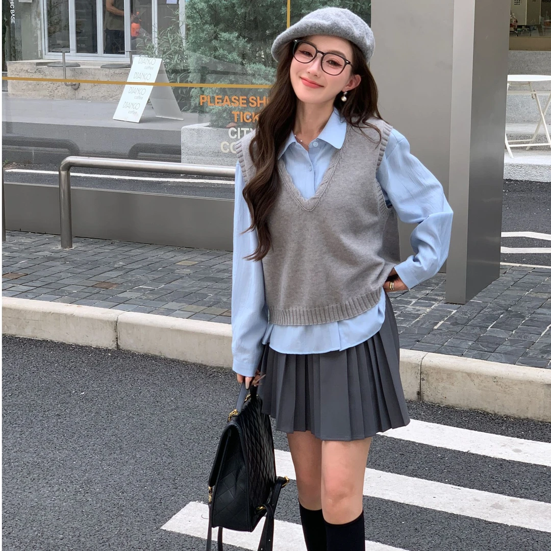 代大喜【浪漫】休闲百搭时尚马甲针织纯色甜美减龄秋新款背心