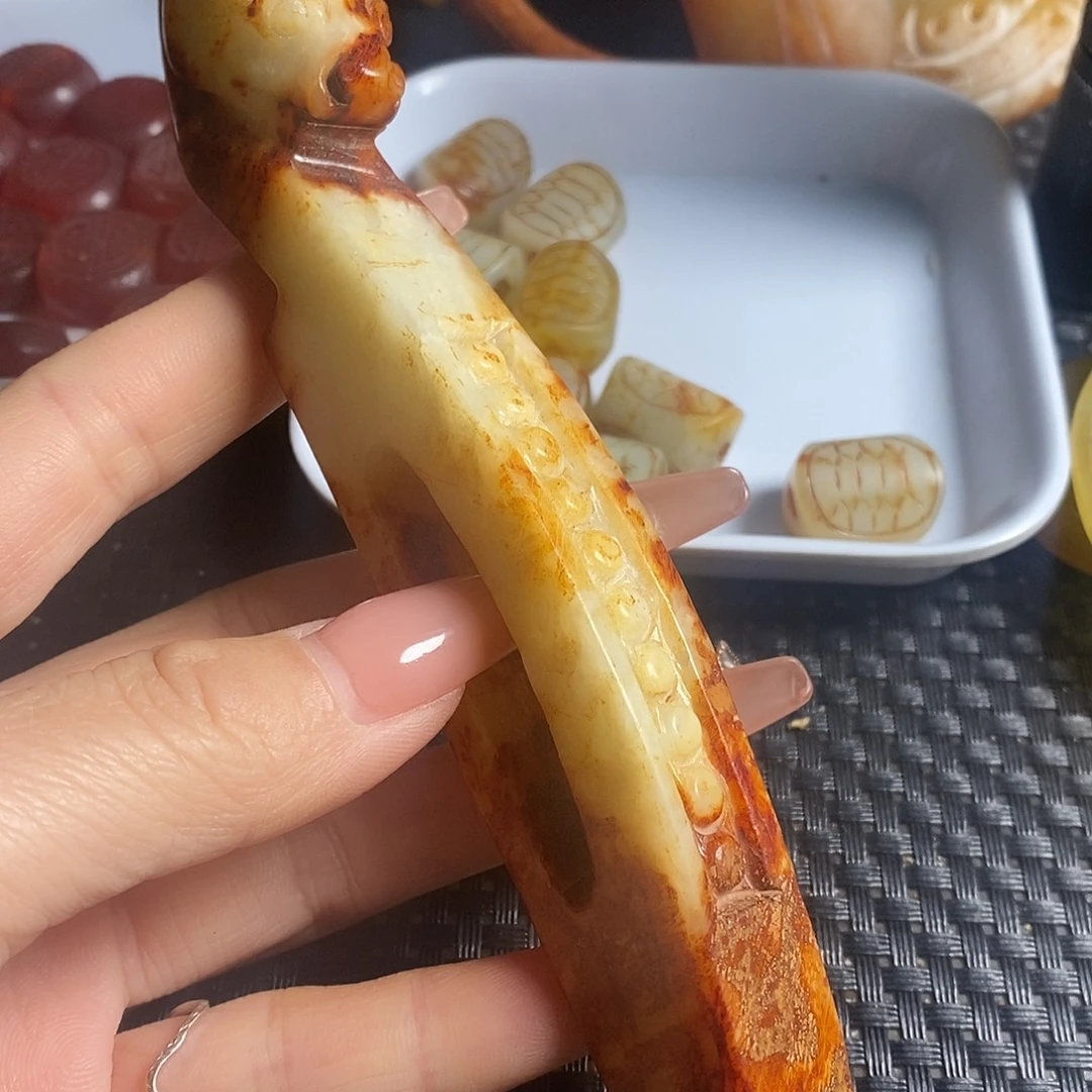 岫玉未镶嵌珠宝奇石