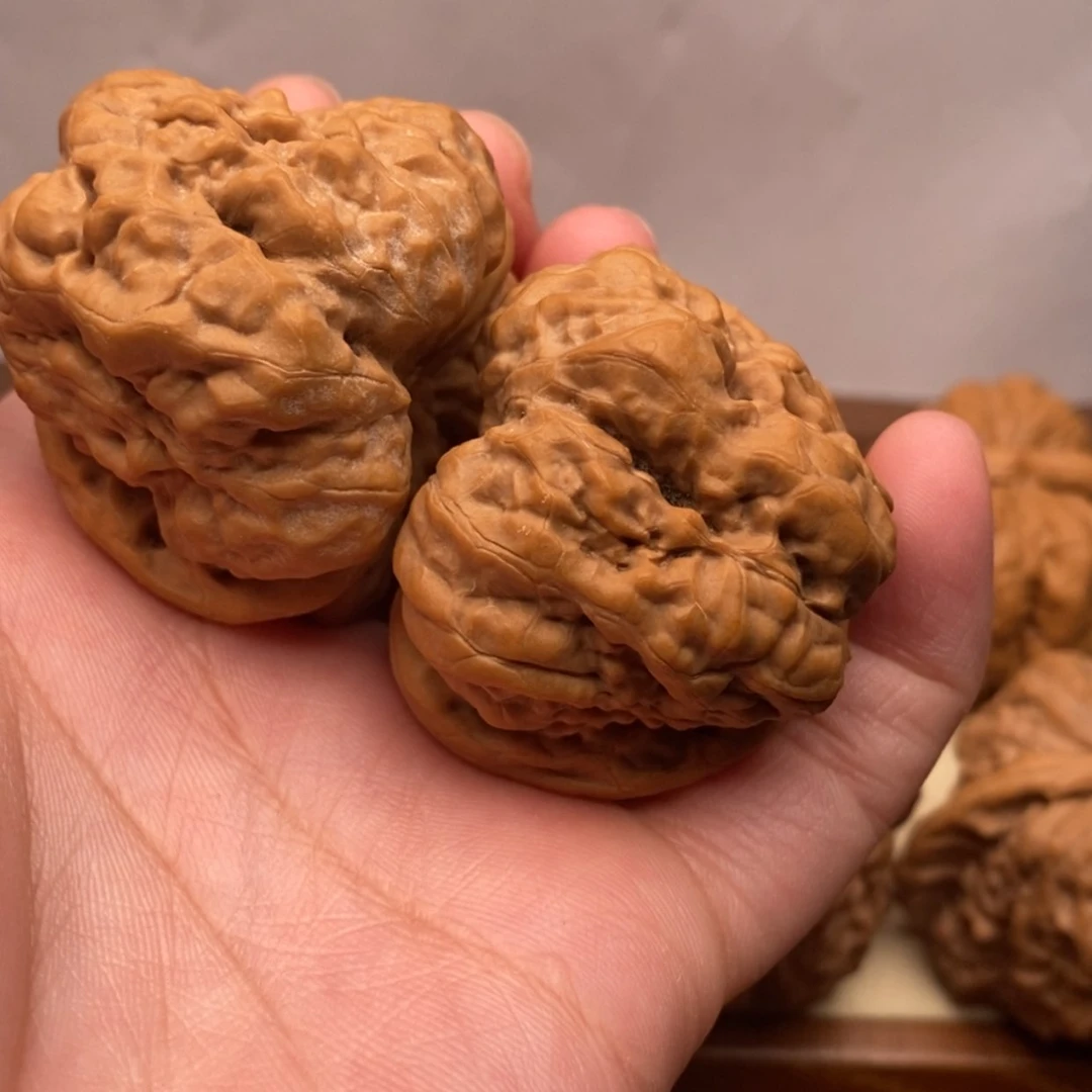 【闪购商品】文玩核桃把件边43左右