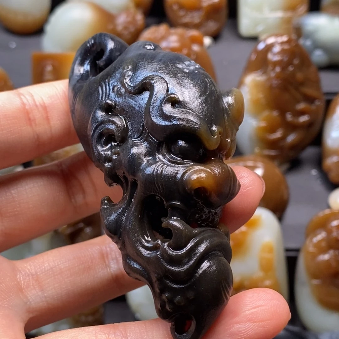 和田玉挂件未镶嵌杰**爷