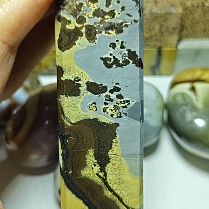 玛瑙/玉髓未镶嵌珠宝奇石