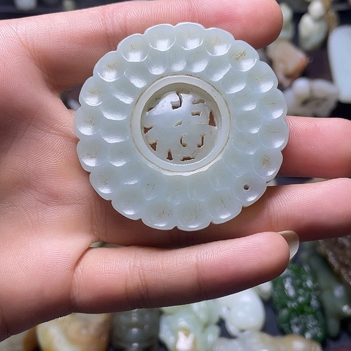 和田玉（糖玉）未镶嵌颈饰