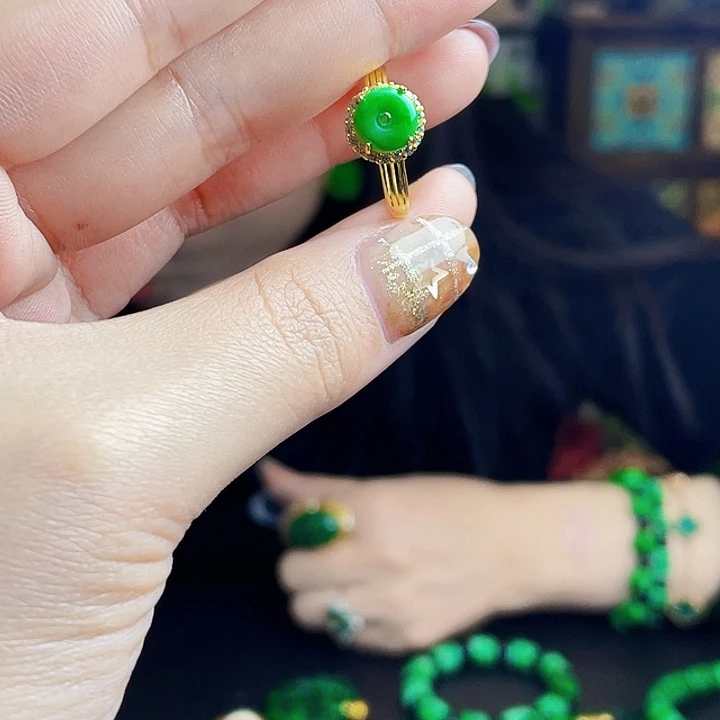 翡翠银S925镶嵌颈饰多样性