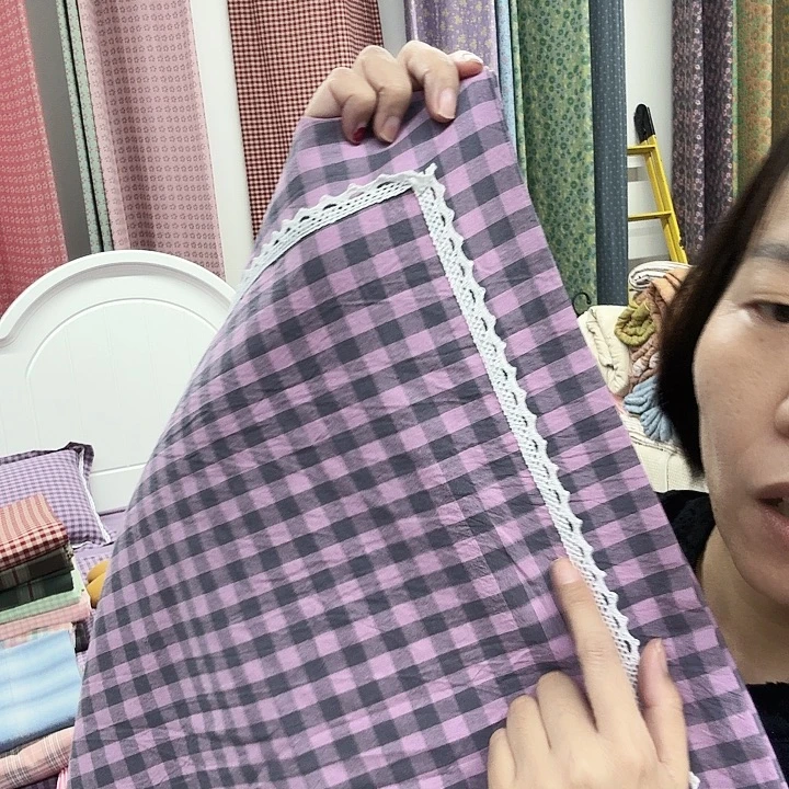 棉棉紫格花边枕套