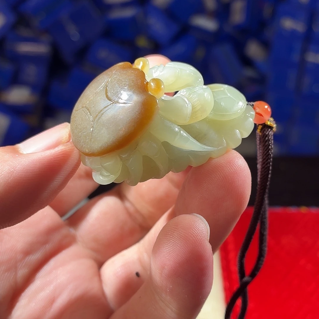 和田玉（糖玉）未镶嵌颈饰