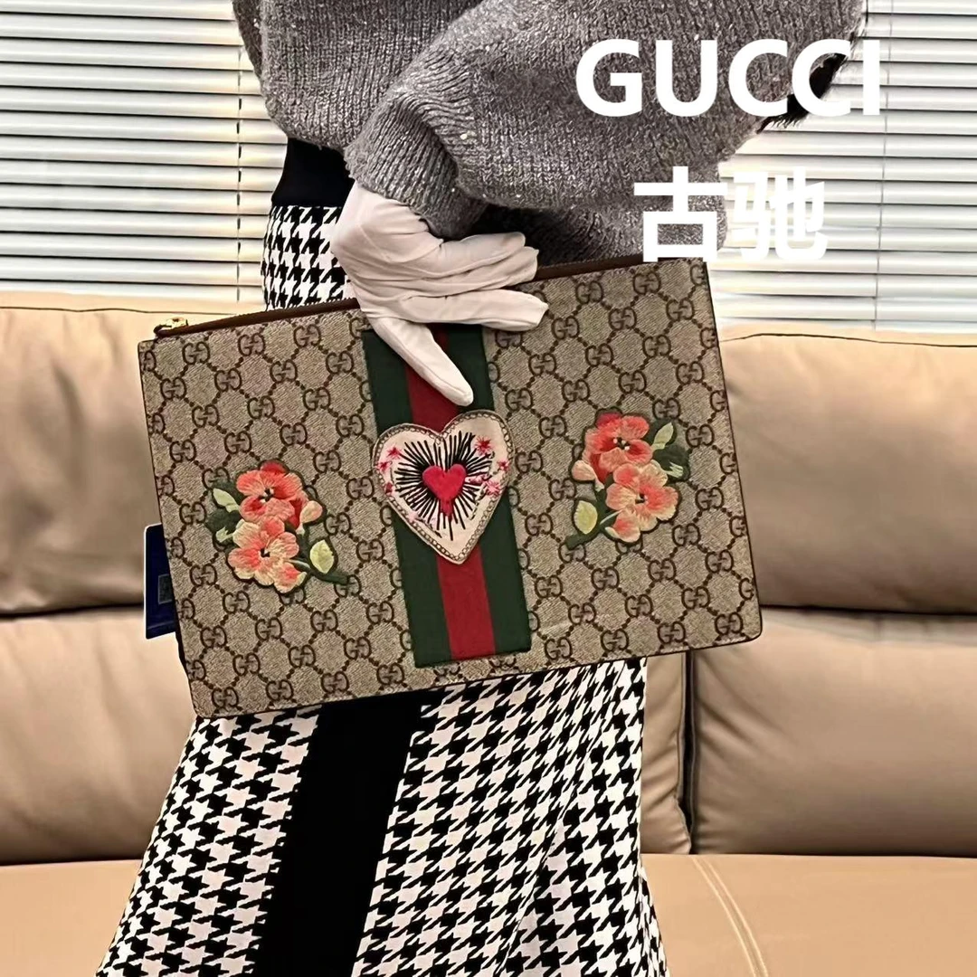 95新 GUCCI/古驰 爱心花刺绣信封包/云海优选/67577