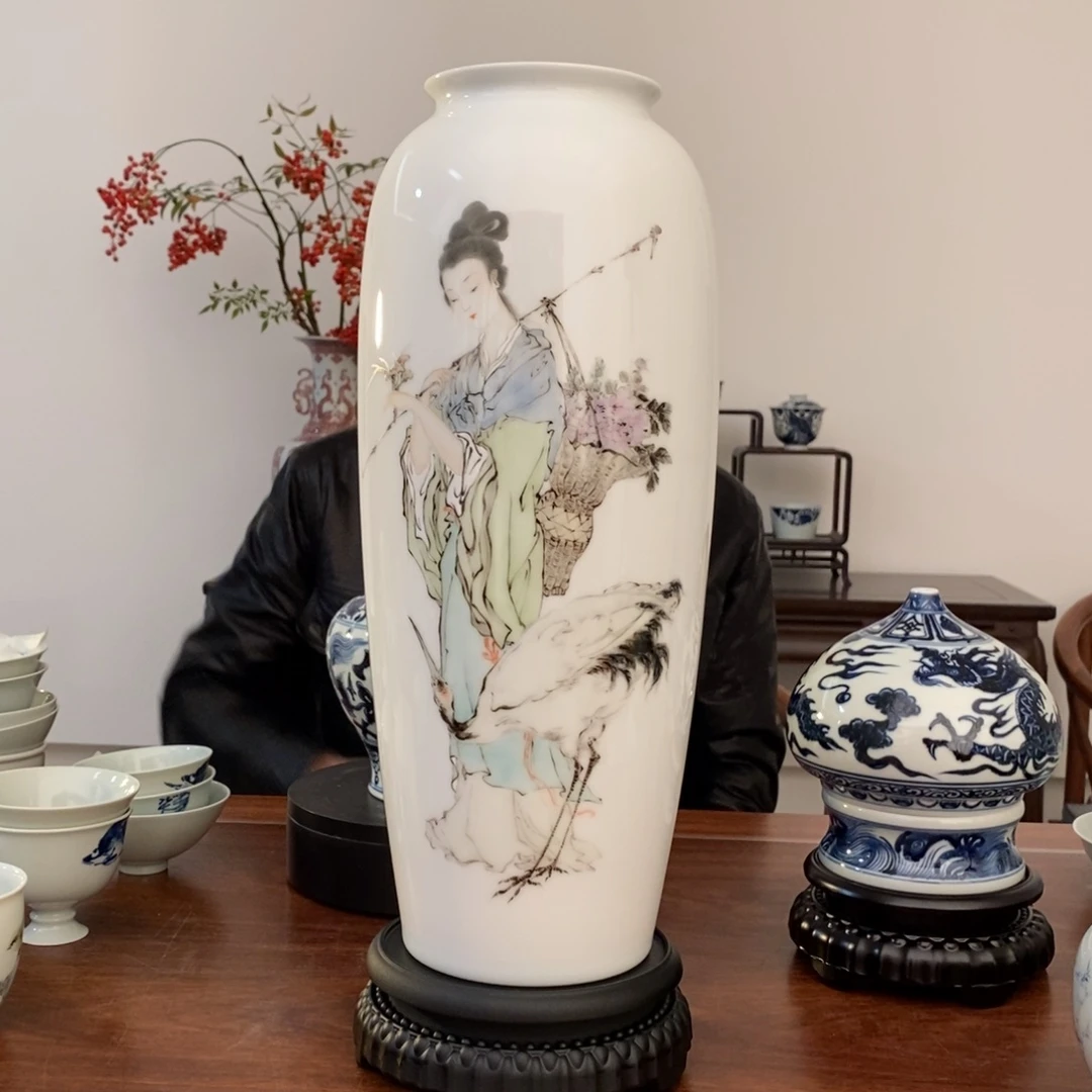 虾*宋墨矿物质粉彩麻姑献寿花瓶