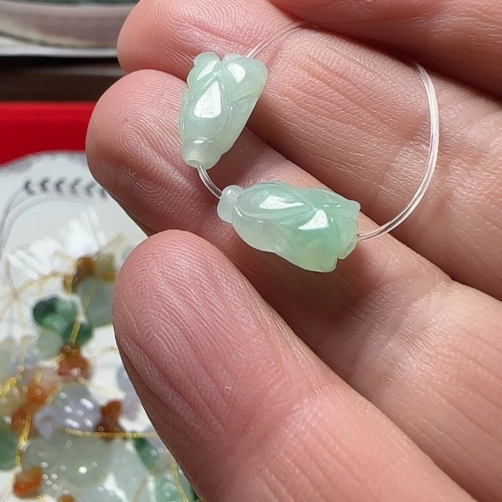 翡翠未镶嵌颈饰天然缅甸翡翠绿白菜