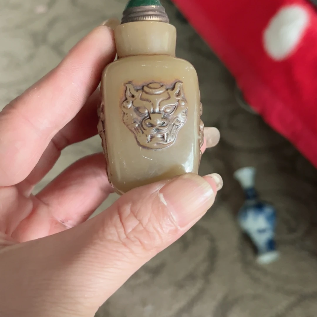 罐一个鼻烟壶一起一个