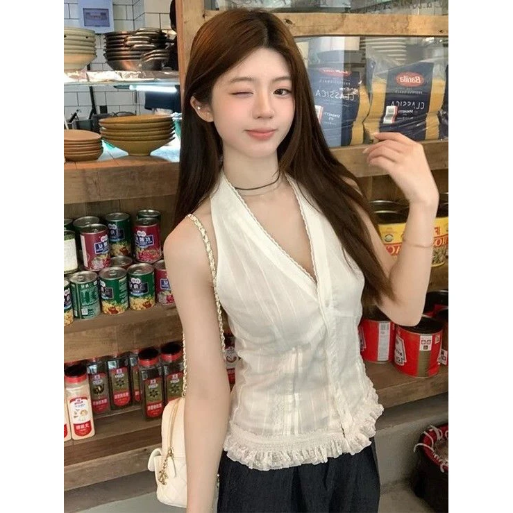 法式清纯初恋蕾丝花边挂脖背心女夏季纯欲风辣妹修身显瘦无袖上衣