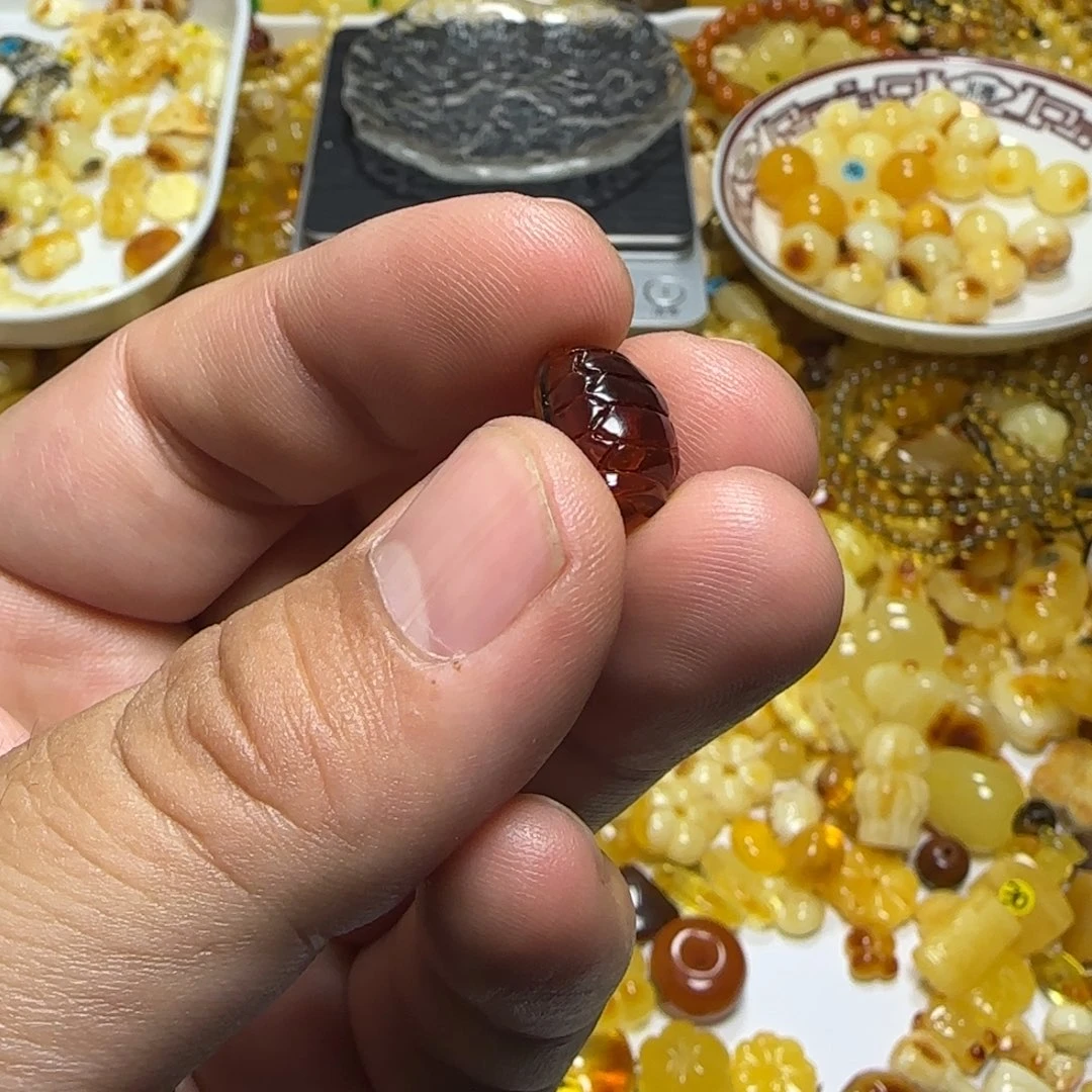 琥珀未镶嵌裸石0.63克