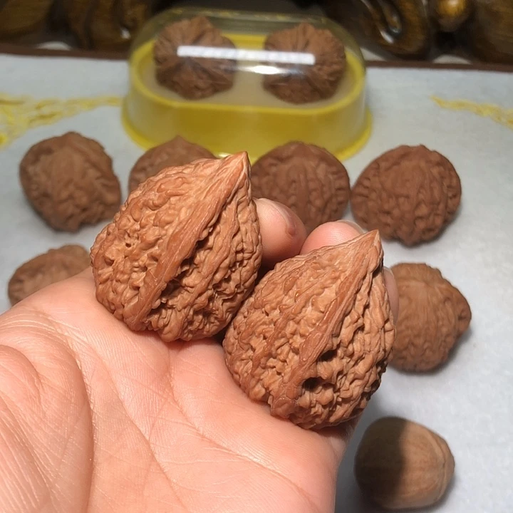 文玩核桃把件33塔尖