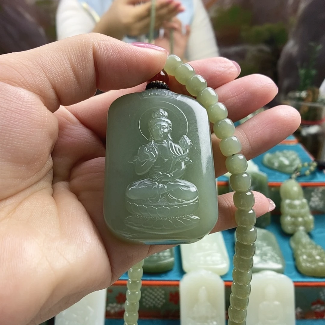 用***2和田玉未镶嵌颈饰