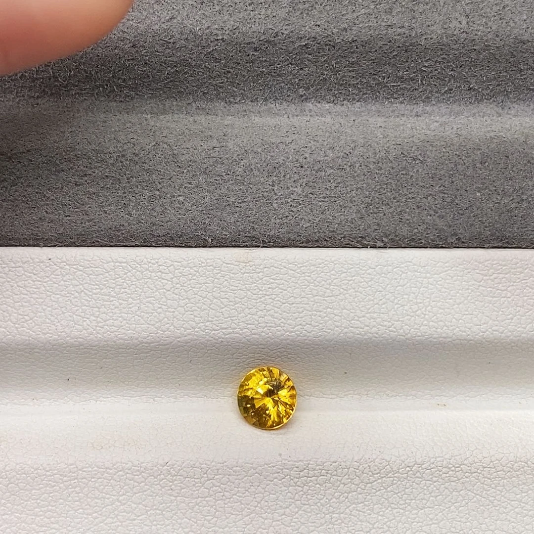 蓝宝石裸石1.16克拉天然黄蓝宝