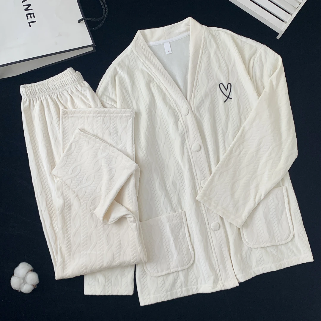 【无领和服爱心】SX186精品海岛绒0-15°无领刺绣爱心睡衣套装