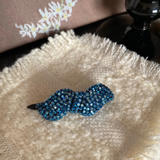 Z109韩版轻奢青蛙扣别夹