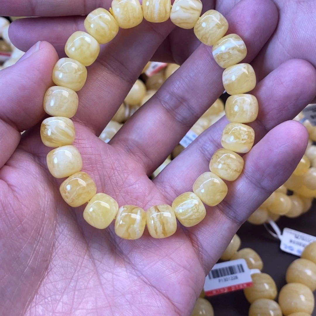 蜜蜡裸石未镶嵌?***)微瑕11