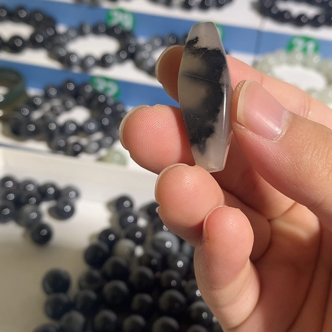 石英质玉未镶嵌手链