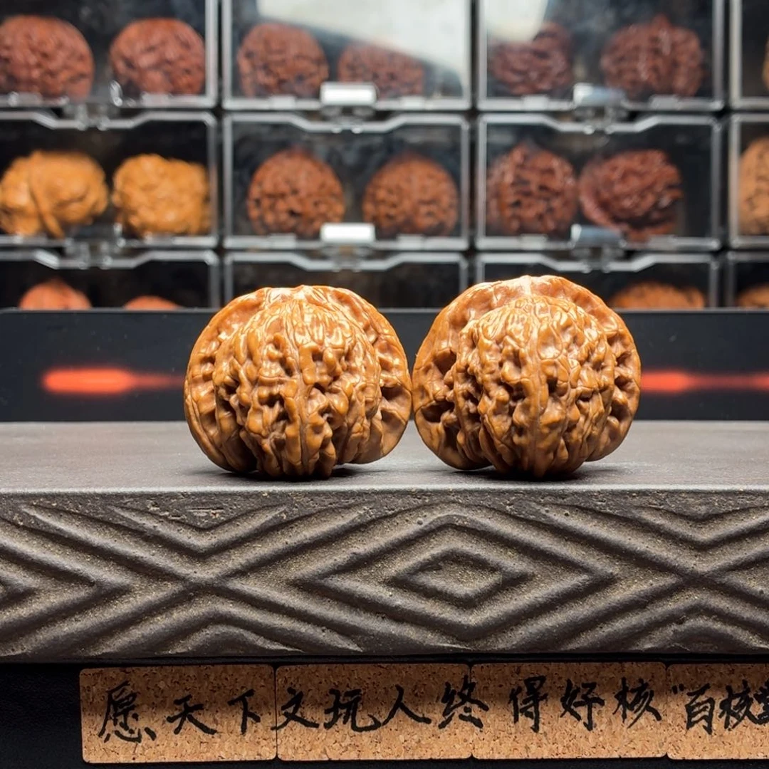 文玩核桃把件汉高楼37