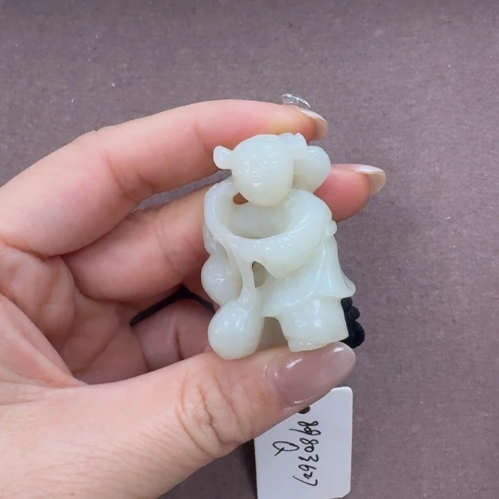 未镶嵌和田玉挂件