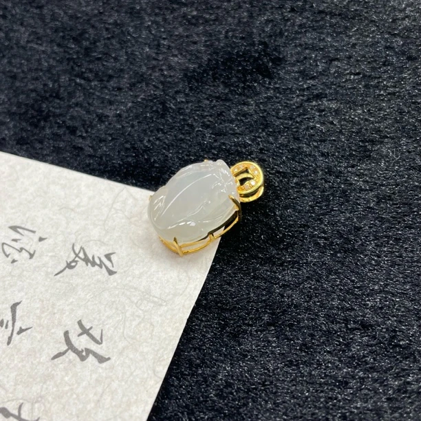 冰种貔貅—翡翠18K金镶嵌吊坠(赠链)