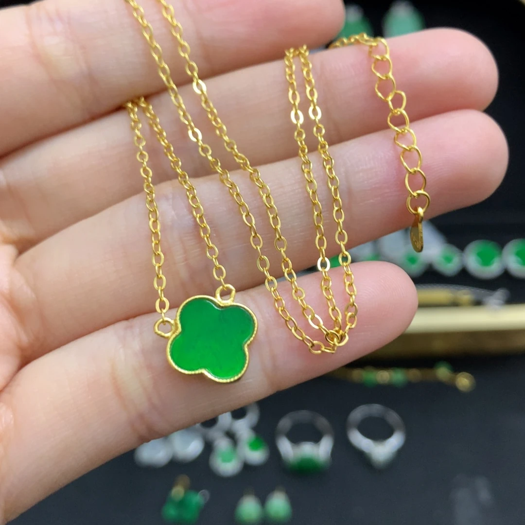 翡翠未镶嵌套链幸运草