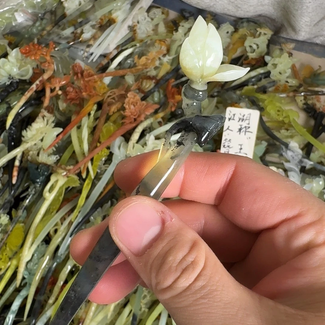 蛇纹石玉未镶嵌发饰