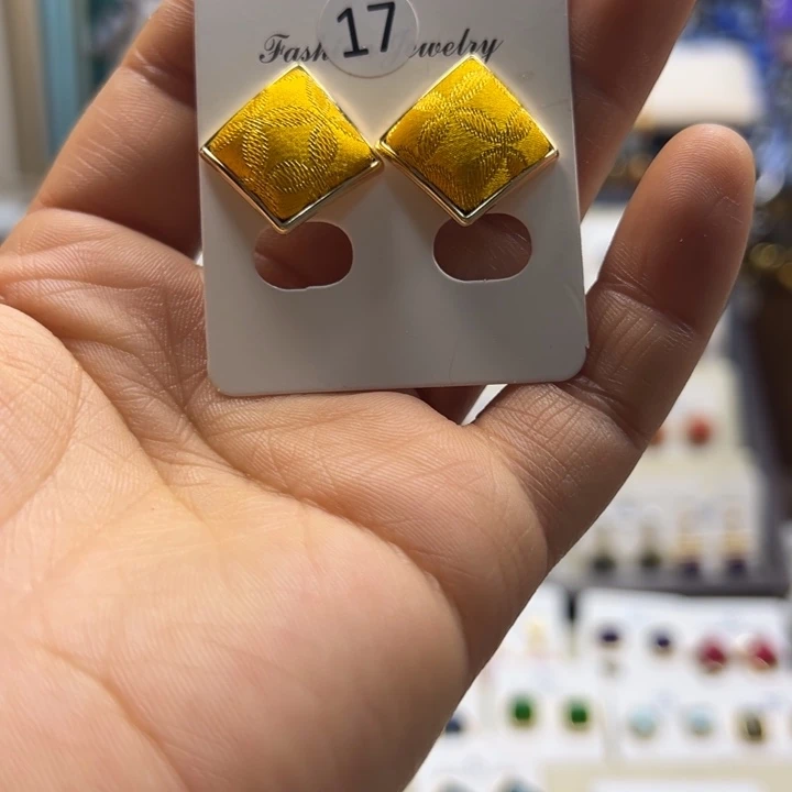 布艺合金黄色拱方