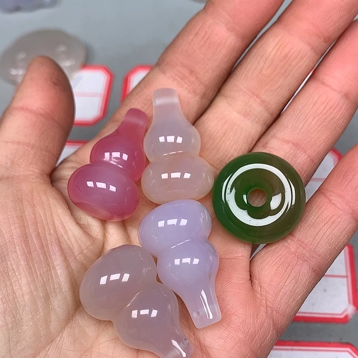 希***好玛瑙/玉髓未镶嵌颈饰