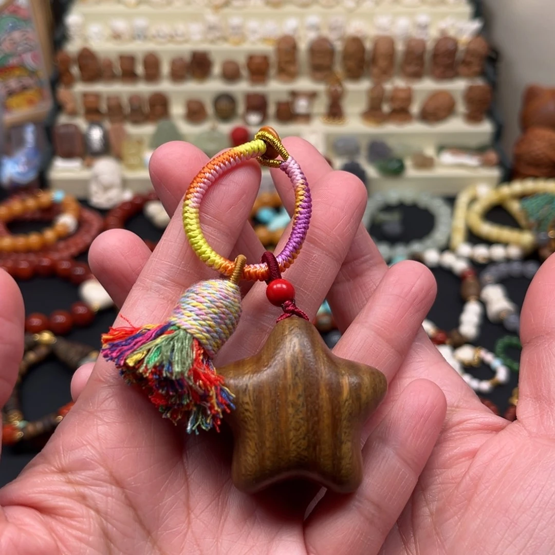 维腊木（绿檀）把件单个星星