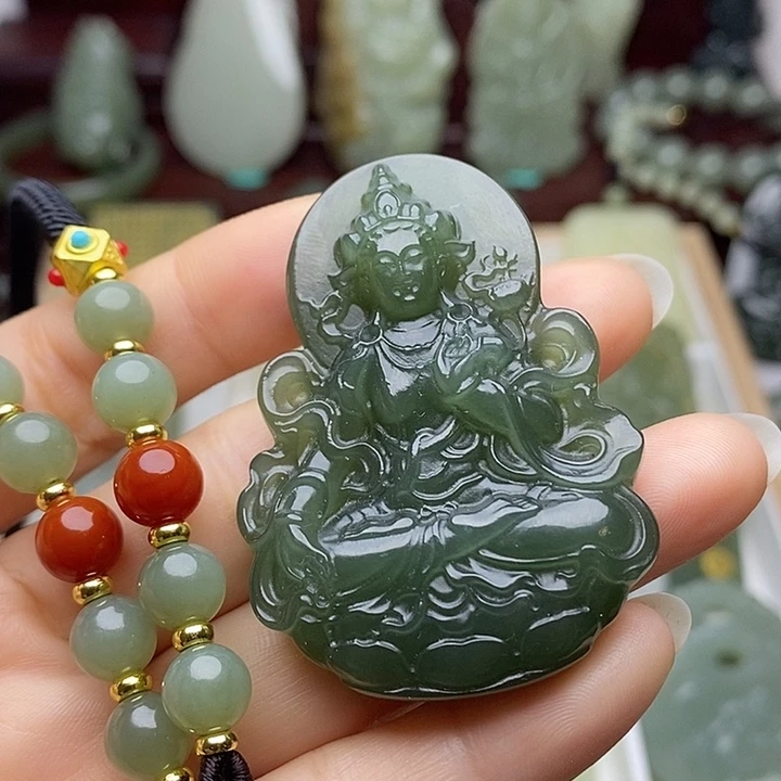 和田玉未镶嵌颈饰