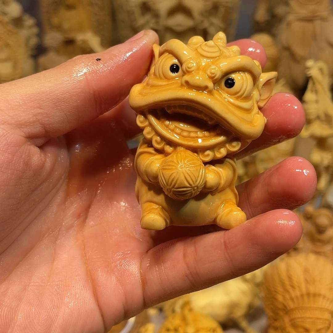 黄杨木小瑕疵醒狮