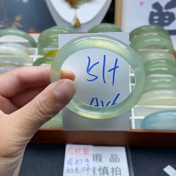L***n蛇纹石玉未镶嵌手镯