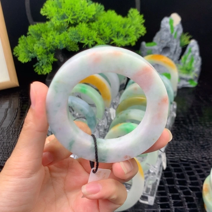 未镶嵌纯天然A货翡翠定制翡翠桐*?