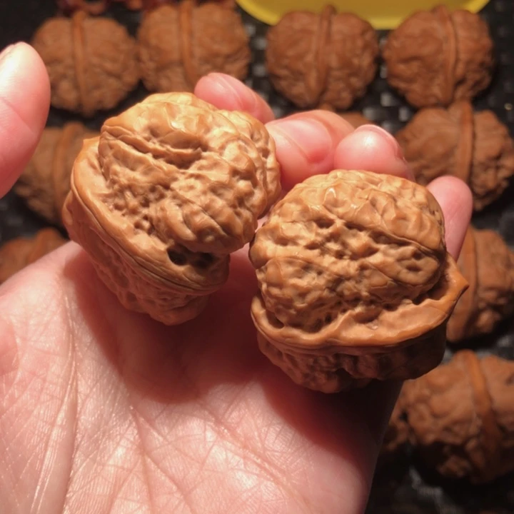 文玩核桃把件超大腿37