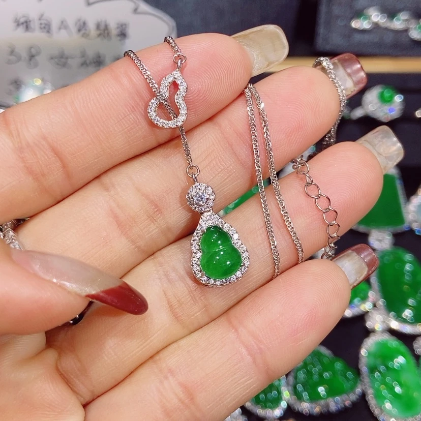 【闪购商品】翡翠颈饰未镶嵌天然翡翠