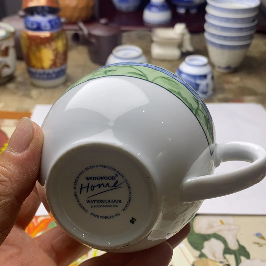 瓷片一天只喝一点奶茶和