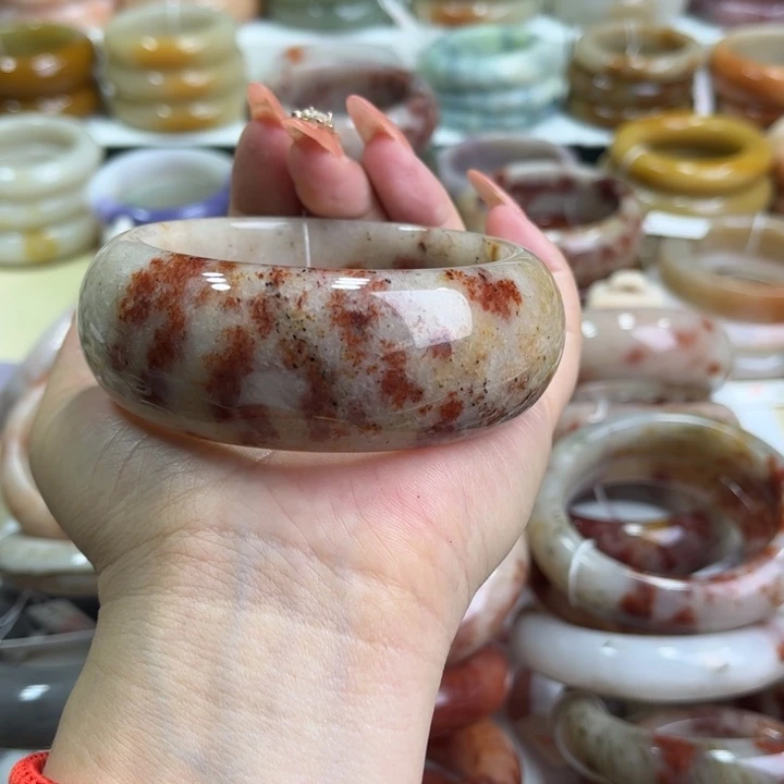 石英质玉手镯未镶嵌刘*芝