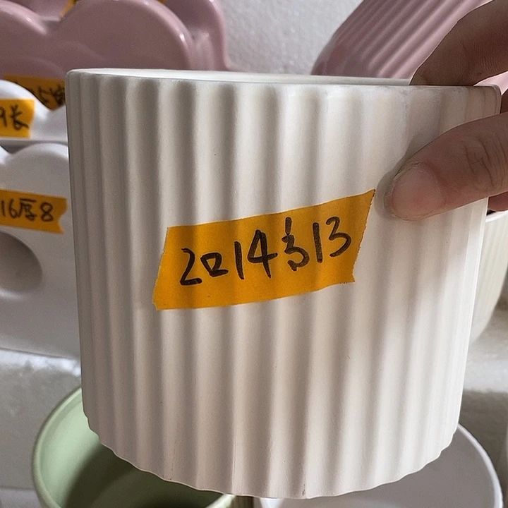 摆件陶盆有孔 瑕疵介意勿拍