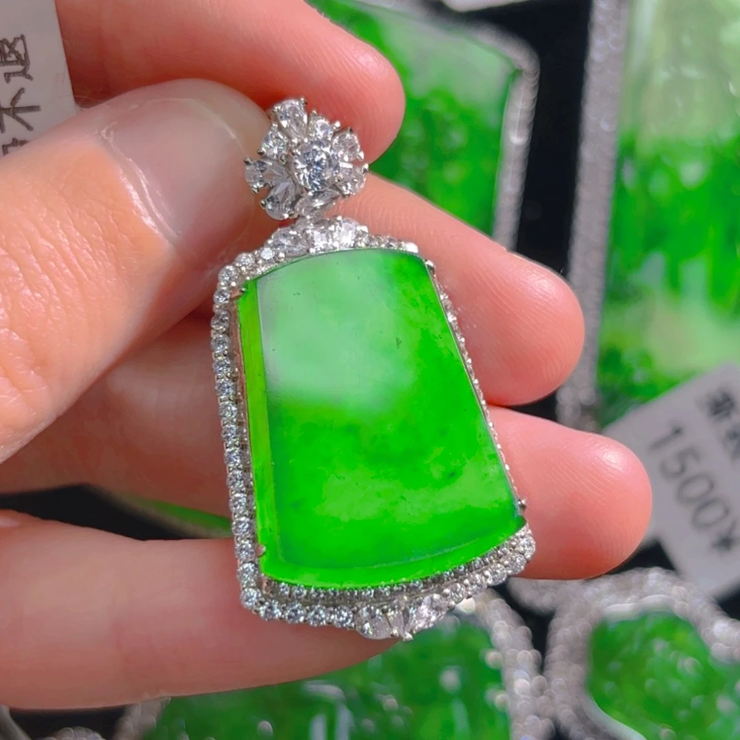 翡翠颈饰银S925镶嵌无事牌
