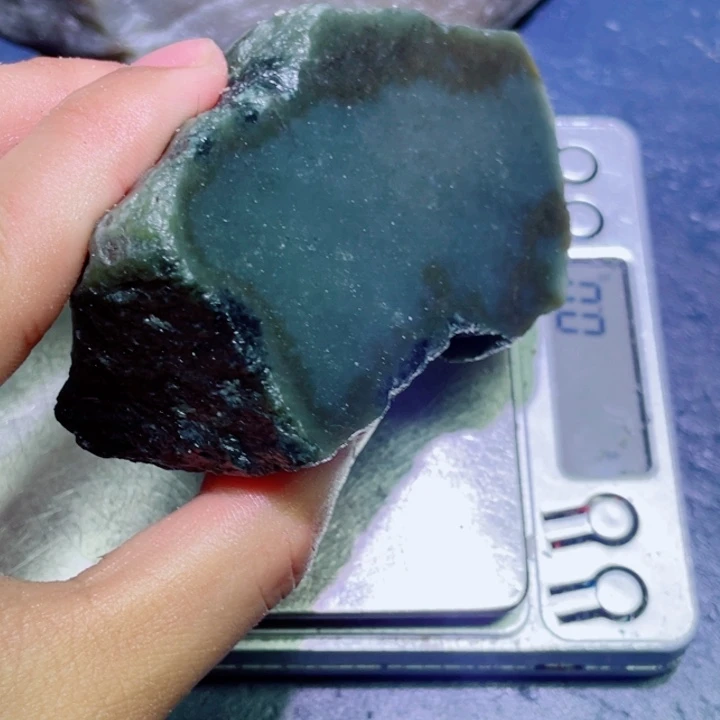 和田玉（糖玉）未镶嵌珠宝半成品