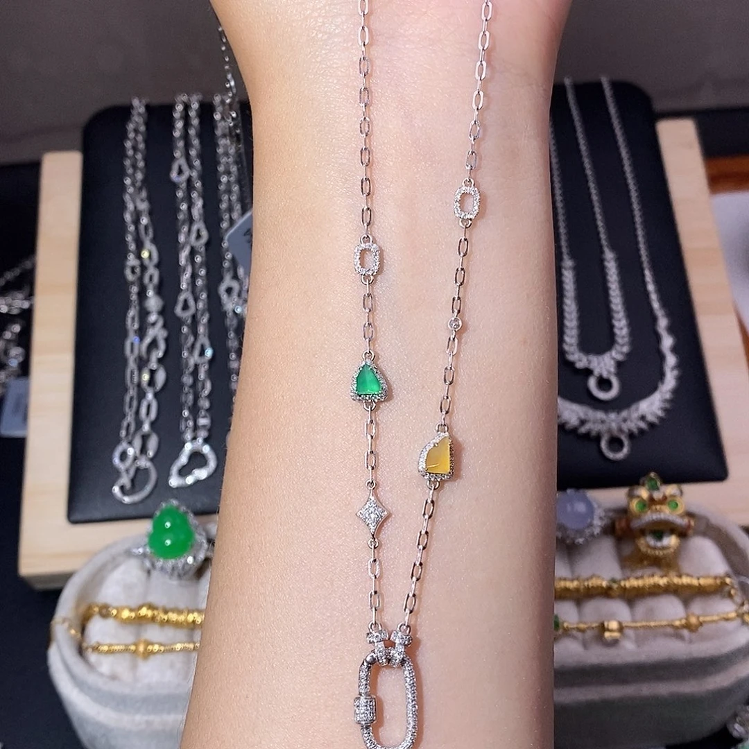 翡翠18K金镶嵌颈饰链子