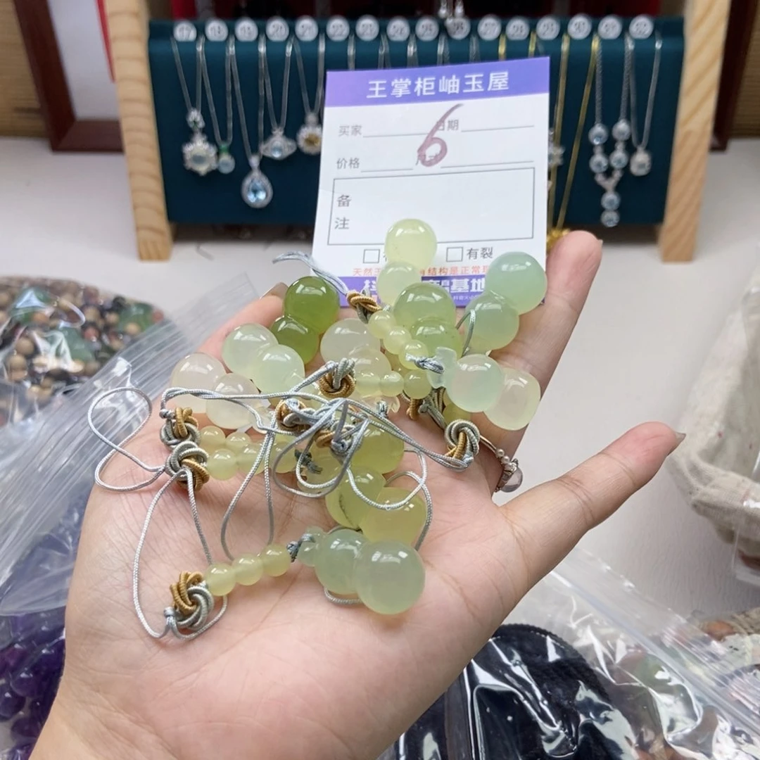 岫玉未镶嵌吊坠吊坠多样性，发一个