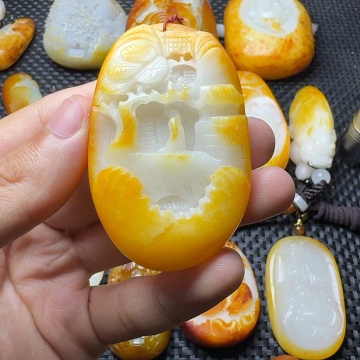 和田玉未镶嵌颈饰