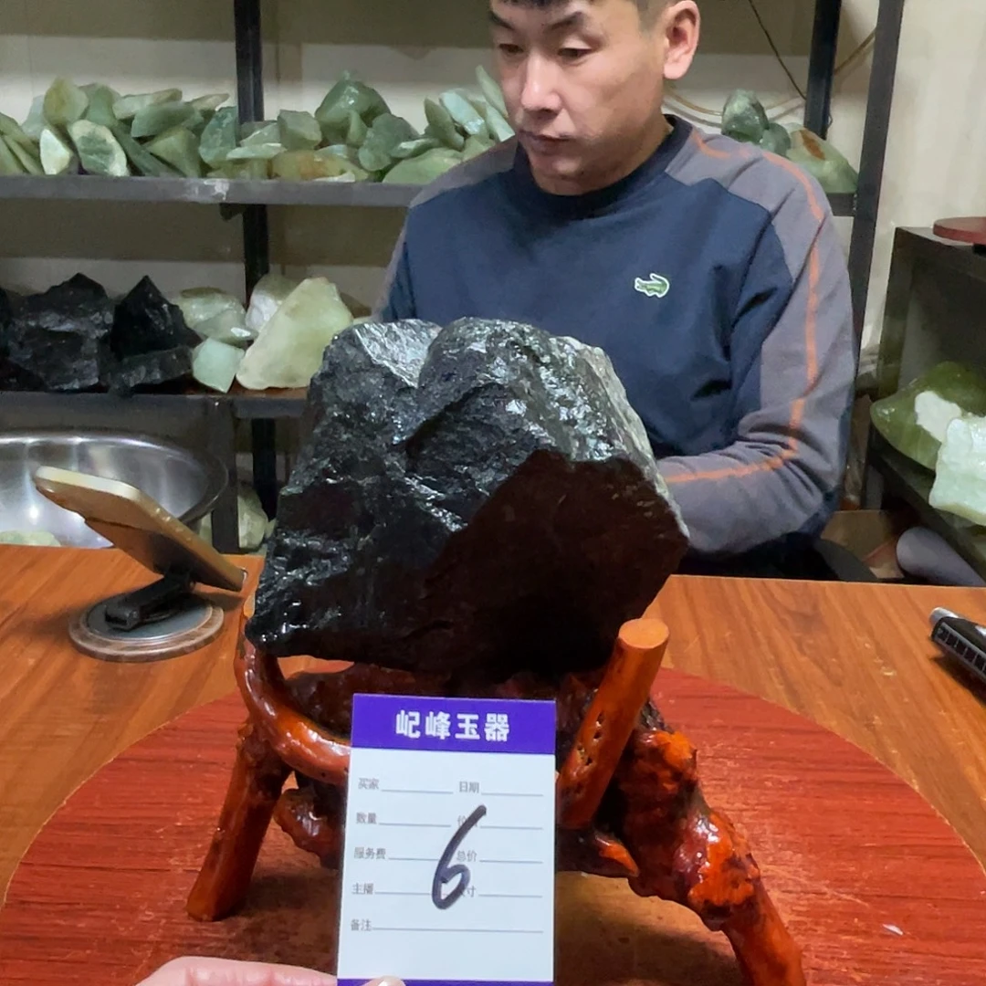 蛇纹石玉未镶嵌原石6