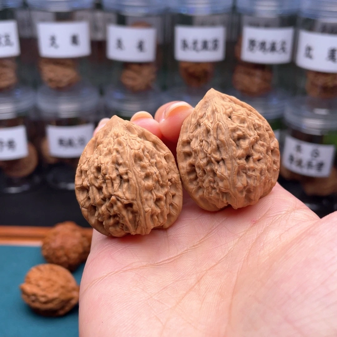 桃核吊坠33尺全品蚂蚁沟鸡心