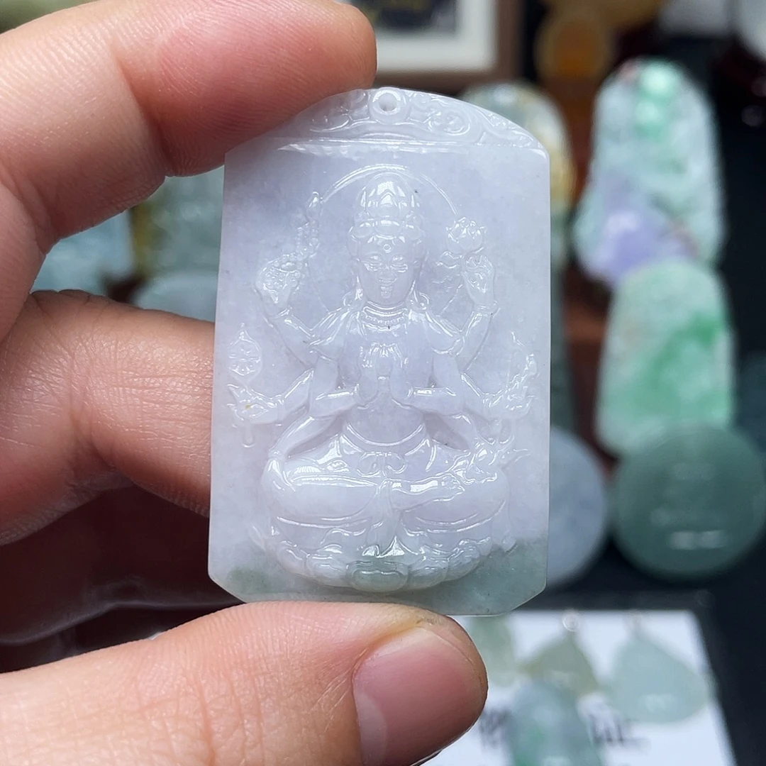 翡翠未镶嵌颈饰千手观音